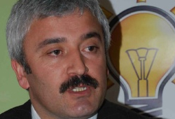 Yılmaz babasını kaybetti