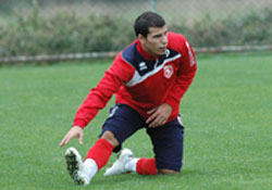 KAMPIN YILDIZI SAVAŞ