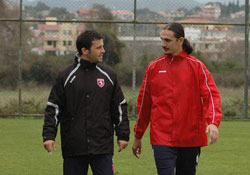 Ahmet Şahir düz koşulara başladı