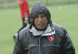 DÜŞÜNDÜĞÜMÜZ OYUNCULARI ALAMADIK