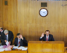 Komisyonda kafalar karıştı