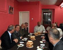 Dalkavuklarla iş yapanları ayırdık