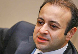 Demokrasilerin aması, fakatı olmaz