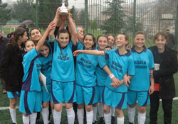 TEKKEKÖY'ÜN 'YILDIZI' KAMURAN ÇELİK