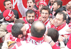 Böyle taraftar kimde var?