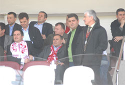 Gedikoğlu tebrik etti