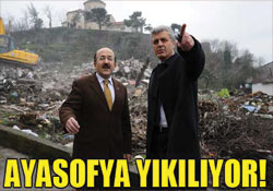 Ayasofyada yıkım sürüyor