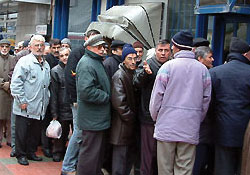 Emekliler zam yerine TÜFE farkı aldı