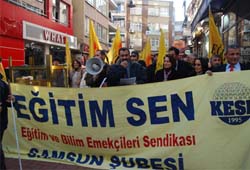 AK Parti'nin karnesi kırıklarla dolu