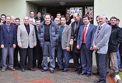 Belediye mahalle mahalle geziyor