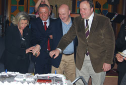 Diş hekimlerinden 100. yıl pastası