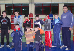 CANİKLİ BOKSÇULAR GELİYOR