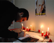 CHP'li gençler Mumcu'ya yazdı