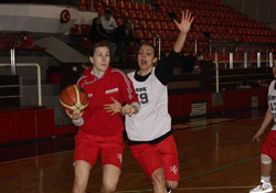 Samsun BK çift çalıştı