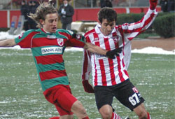 Savaş'a bir haller oldu