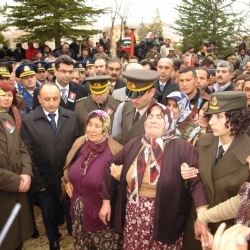 Şehit Uzman Çavuşun Ailesi Dava Açacak