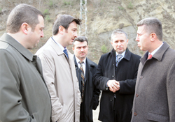 Ayvacık'a futbol sahası yapılıyor