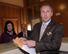 CHP'li İnce'nin Tayyip inadı