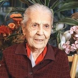 İlk Kadın Öğretmene Son Veda