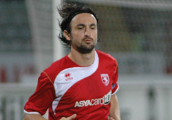 Sakatlığı yeniden nüksetti