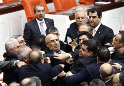 Meclis karıştı !