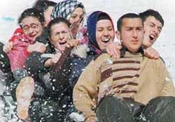 Ayderde kar şenliği !