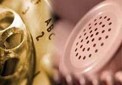 Dinleme paniği telefon söktürdü