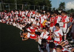FUTBOL OKULU İLKİ BAŞARDI
