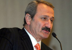 Bakan Çağlayan'dan bankalara sitem