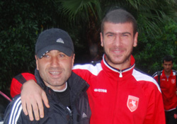 İSMAİL'E HOCASINDAN ÖVGÜ