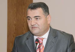 EMITT'e stand rezaleti