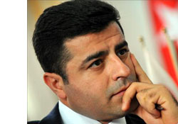 Demirtaş: Diğer partiler Anayasa kalsın istiyor