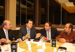 Elektirikçilerden moral yemeği