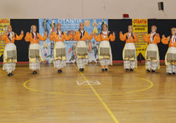 HALK OYUNLARI BÜYÜLEDİ