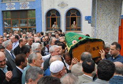 Ata Kral, son yolculuğuna uğurlandı