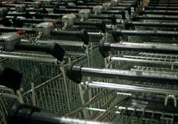 Tüketici güveni pekişiyor