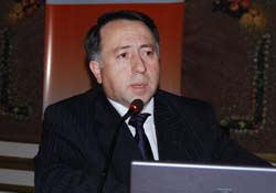 Abalıoğlu'ndan yetiştiricilere destek