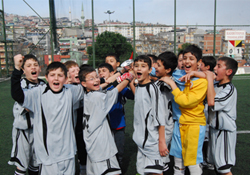 DANONE'DEN MUHTEŞEM KAPANIŞ