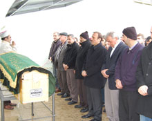 Genç Erol Ailesi'ni teselli etti.