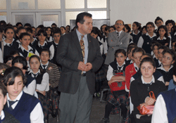 Polisten öğrencilere uyarı