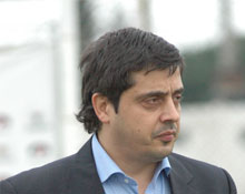 Bizim bizden başka dostumuz yok