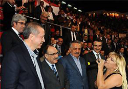 Kibariye: Başbakan çok kral adam