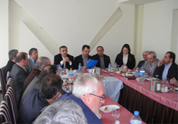 İspirli muhtarlarla buluştu