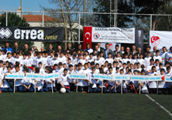 İLKADIM'DAN EURO 2016'YA TAM DESTEK