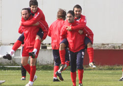 Üç puana kilitlendi