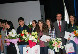 TÜBİTAK 2010 Araştırma Projeleri Bölge Finalinde Feza  damgası