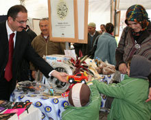 Başkan Dündardan kermese ziyaret