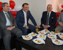 Başkanlardan örnek açılış