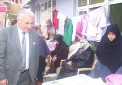 Ün kermes açılışına katıldı