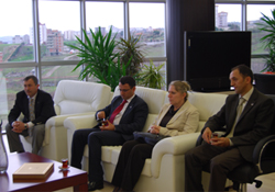 Rektör sendikalardan umutlu